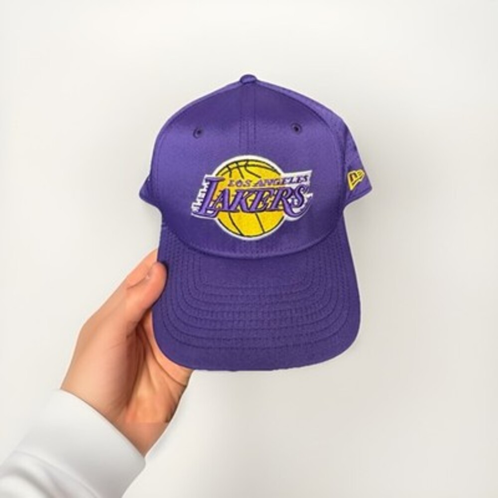 New Era Los Angeles Lakers Purple Basketball Hat NBA Team Headwear